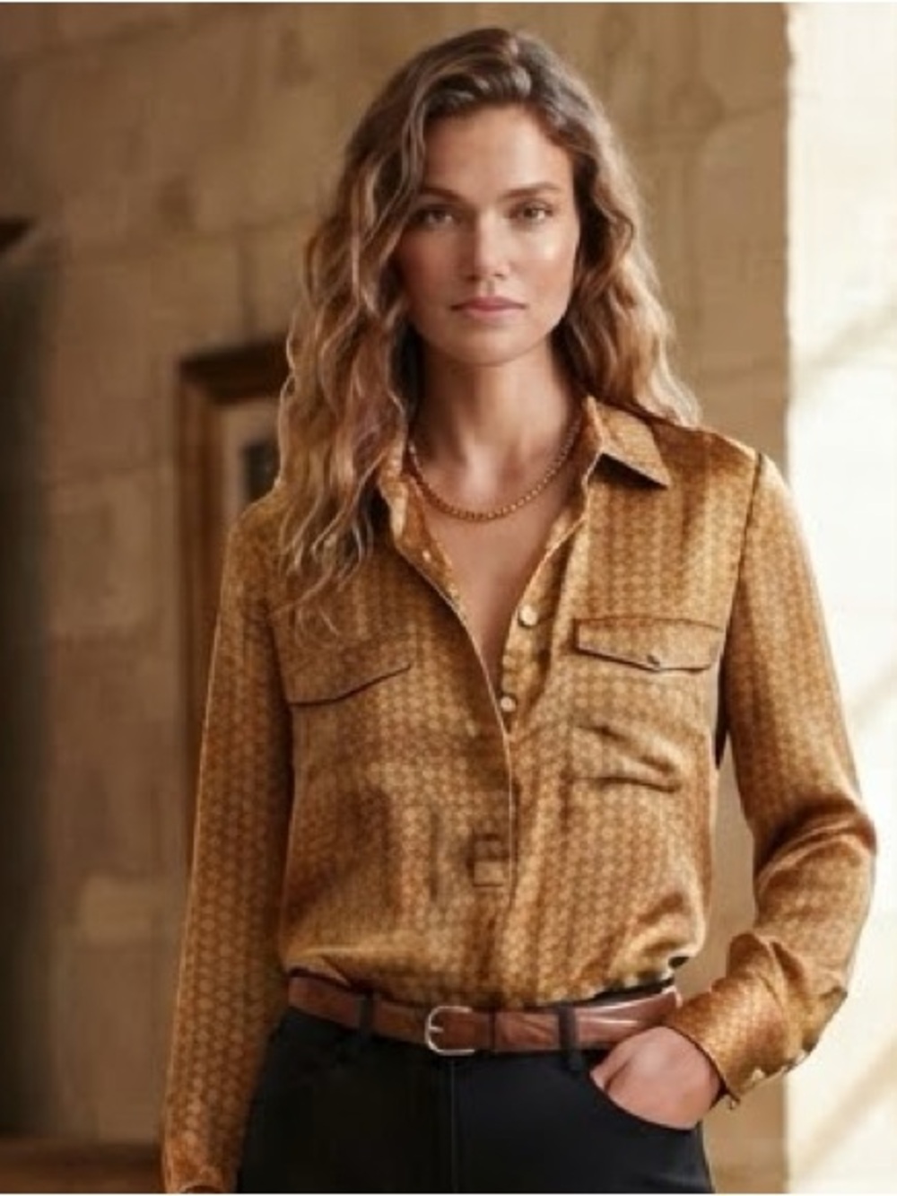 MICHAEL KORS Gold Equestrian Inspired ChainLink Print Collared Shirt Blouse